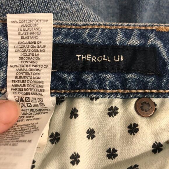 Women's Lucky Brand "The Roll Up" Denim Distressed Shorts Sz 10 - Picture 7 of 7